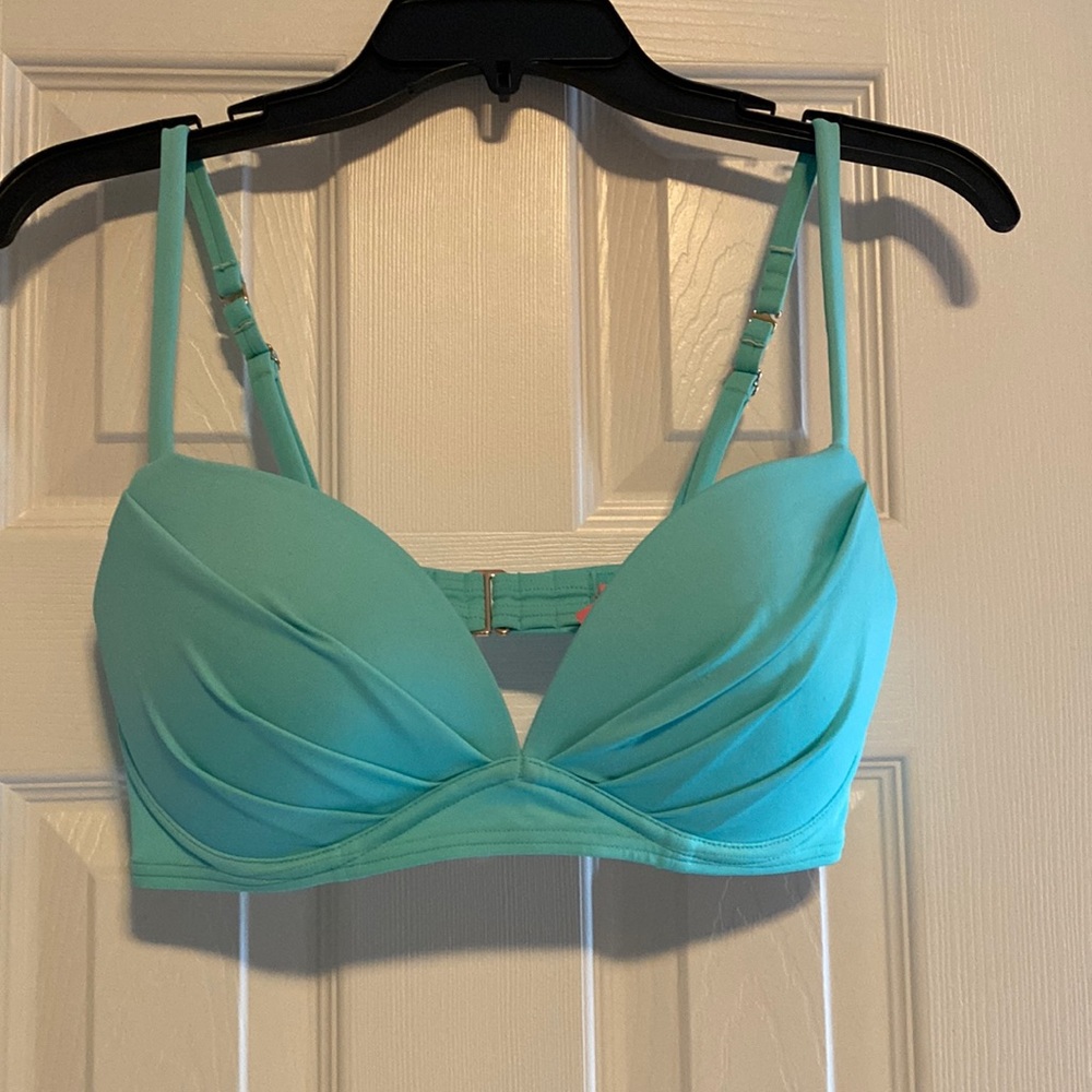 VS teal swim top